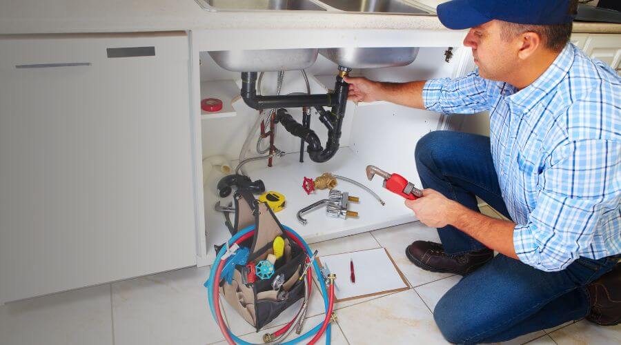Expert burst pipe repair services in Estherville, IA
